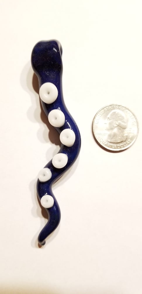 Image of Tentqcle pendant - penumbra 