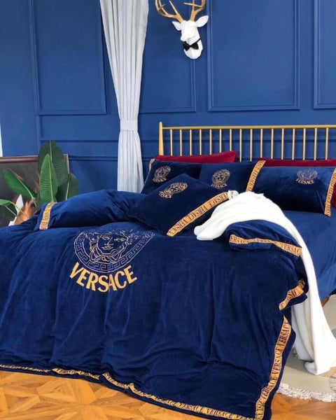 Image of Royal blue V-sace bedset