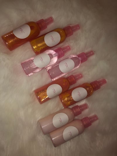 Image of shimmer/toner sprays ❤️