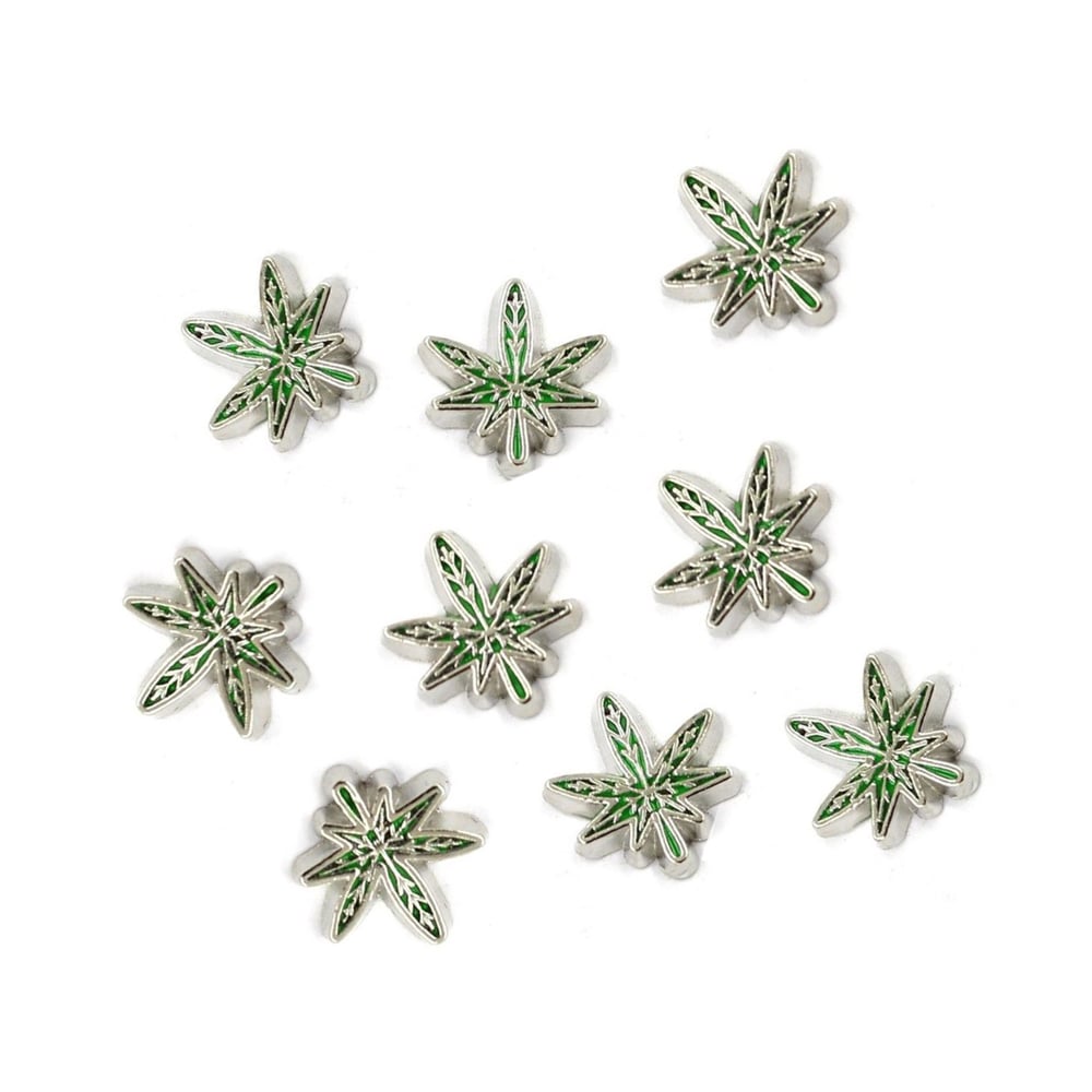 Image of Silver Weed Leaf 3D Nail Charm