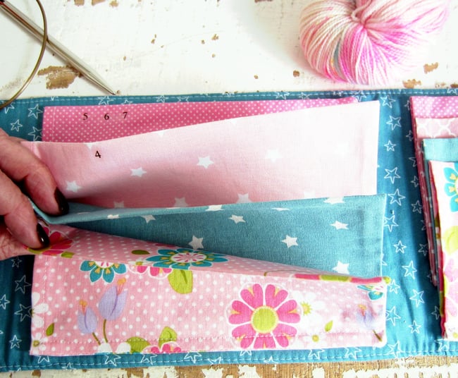 Tutoriel de la Pochette Claire pour ranger les aiguilles à tricoter circulaires