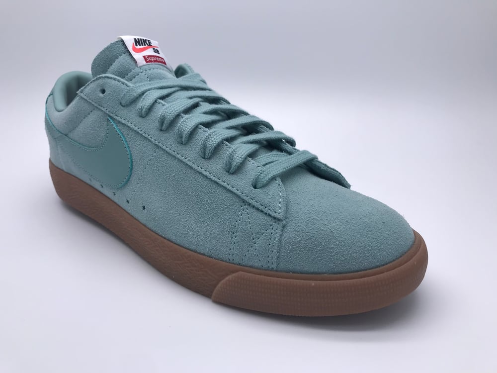 blazer low gt qs supreme