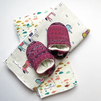 Image 4 of Shoes+Burp Cloth Set