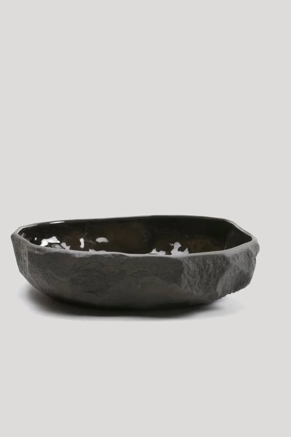 Image of Max Lamb - Crockery large flat bowl, Black / 157 € - 30 % = 109 €