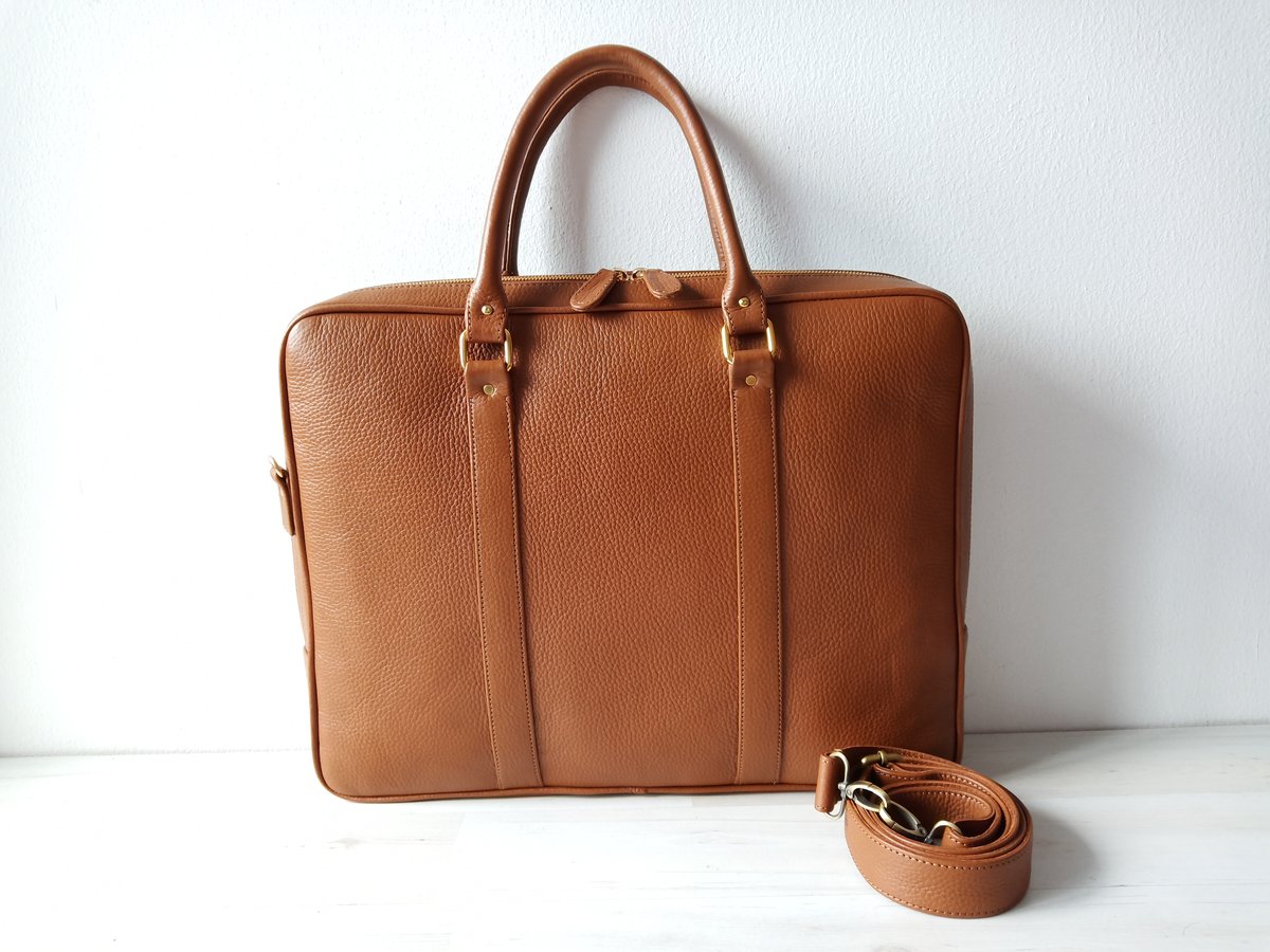 CHRIS Men Leather Laptop Bag in Camel Brown Color | Apphia Collection