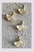 Image of Pendentif: feuille de ginkgo 