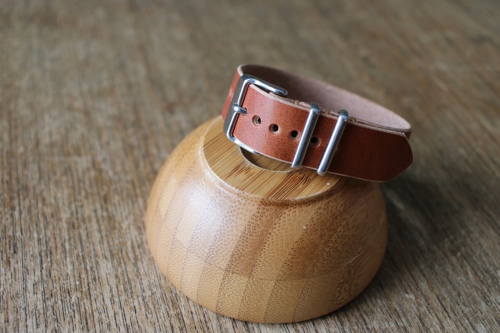 Image of One Piece Buckled Watch Strap in Horween Natural Dublin
