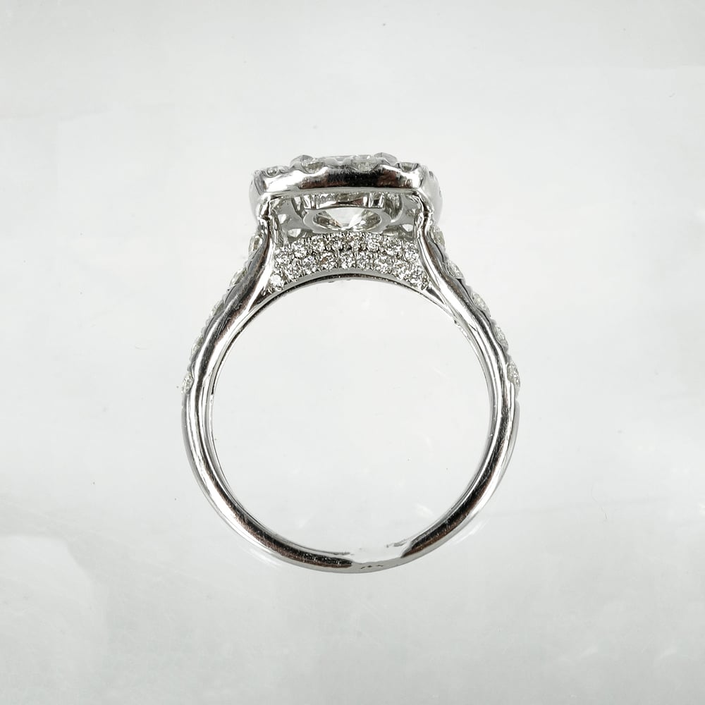Image of PJ5613 - 18ct white gold diamond Halo engagement ring 
