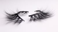Image 3 of Lash Bandz 3D Mink Eyelashes 