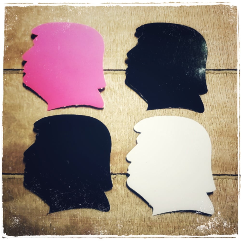 Image of Bass Drump Vinylsticker 4er Set, 5x6 cm (BxH)