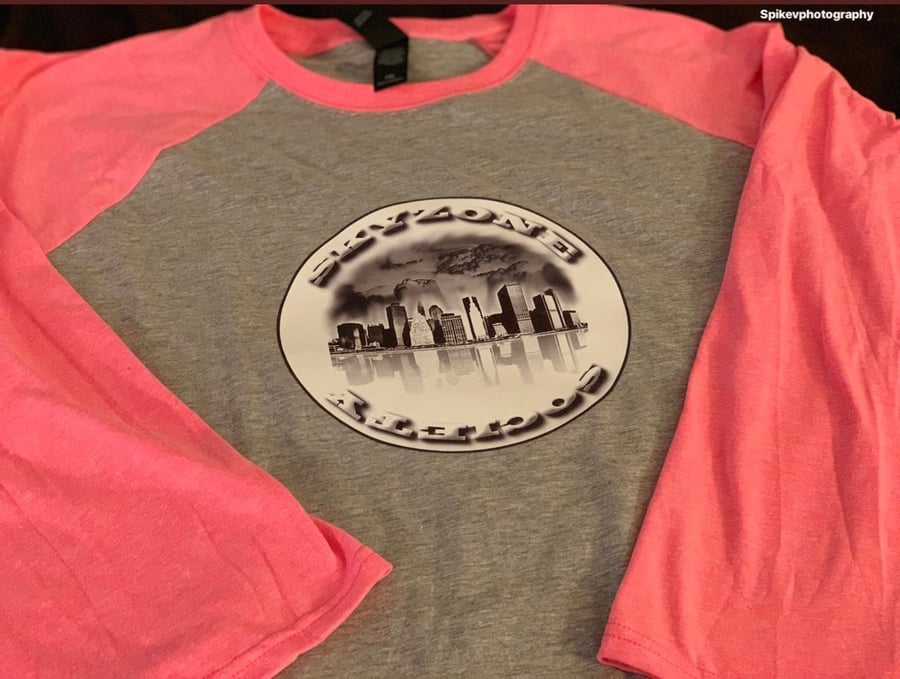 Image of Gray/pink Skyzone.Society Logo Baseball T-shirt 