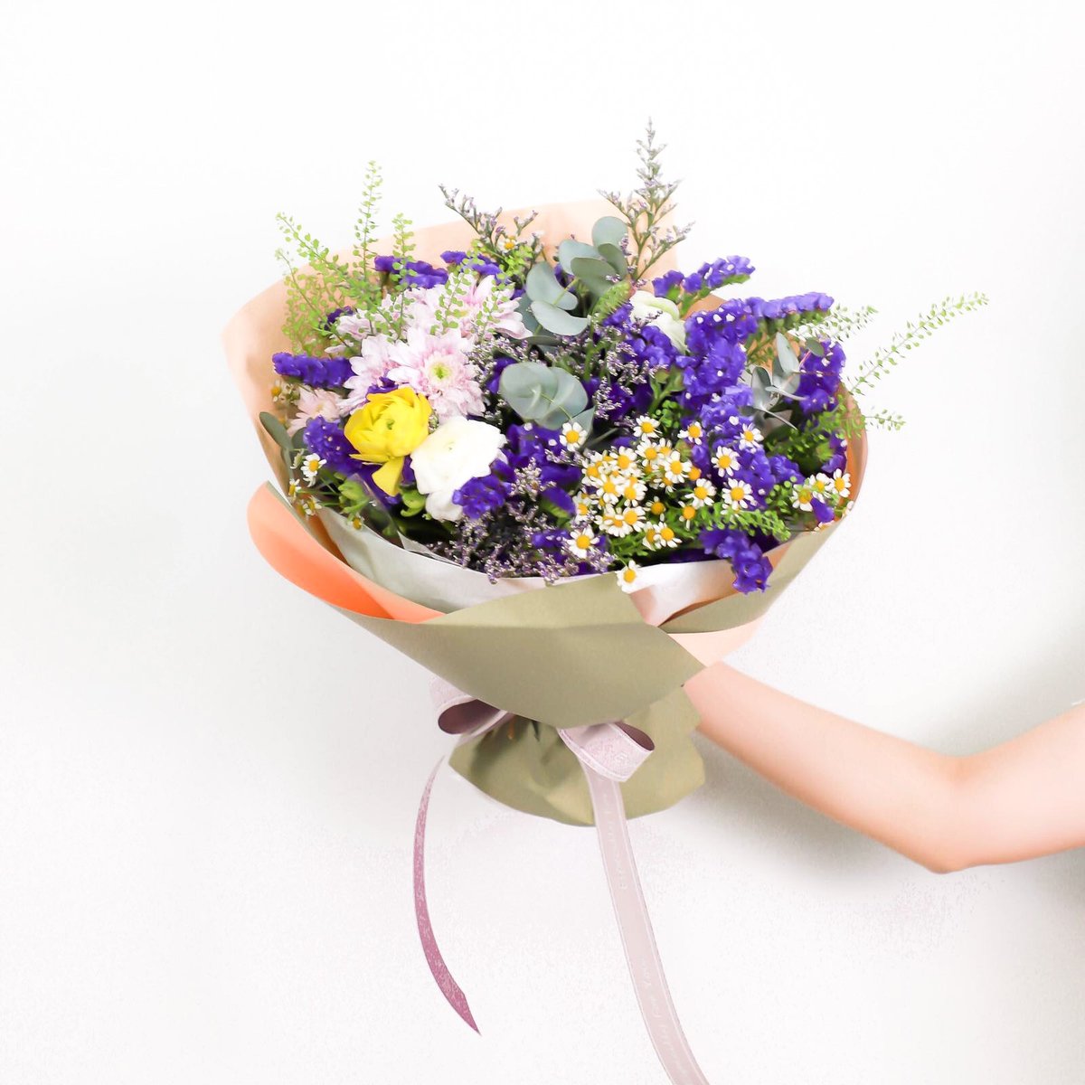 Image of 25cm Flower Tea Bouquet