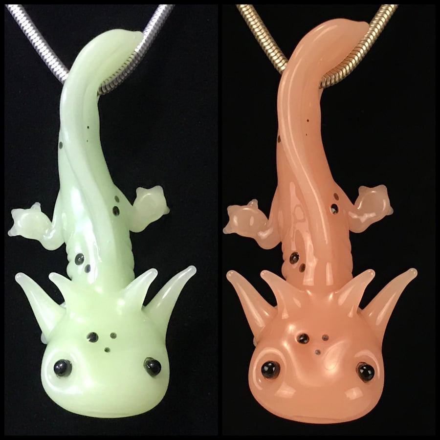 Image of Axolotl Pendant (yoshi)