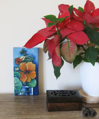 Image 3 of Nasturtiums in a glass