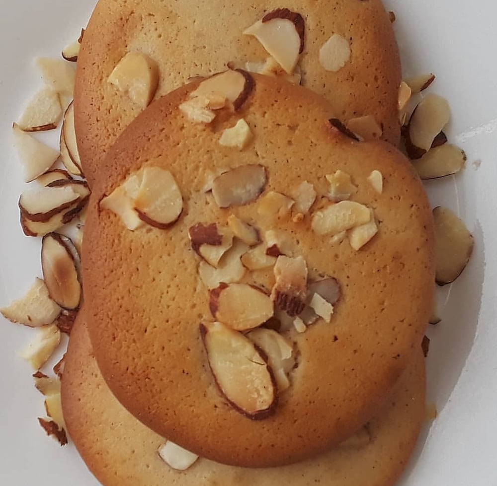 Image of Teacakes with Almonds