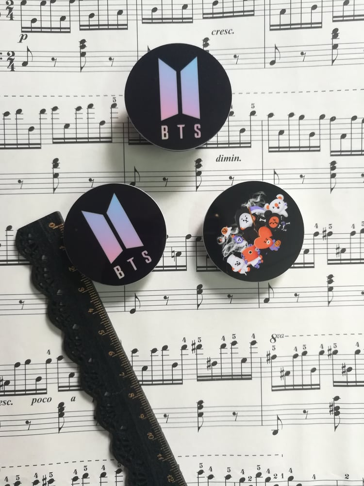 Image of BTS & BT21 MOBILE POP SOCKET 