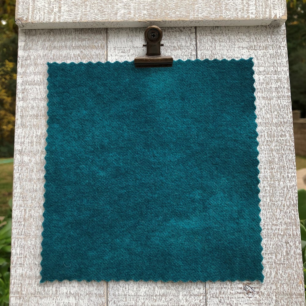 Image of Eureka Hand Dyed Wool 