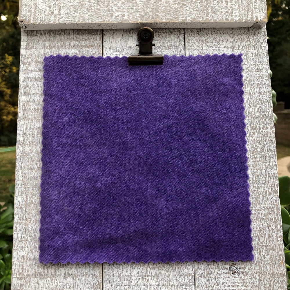 Image of Lavender Hand Dyed Wool - 3 Sizes Available