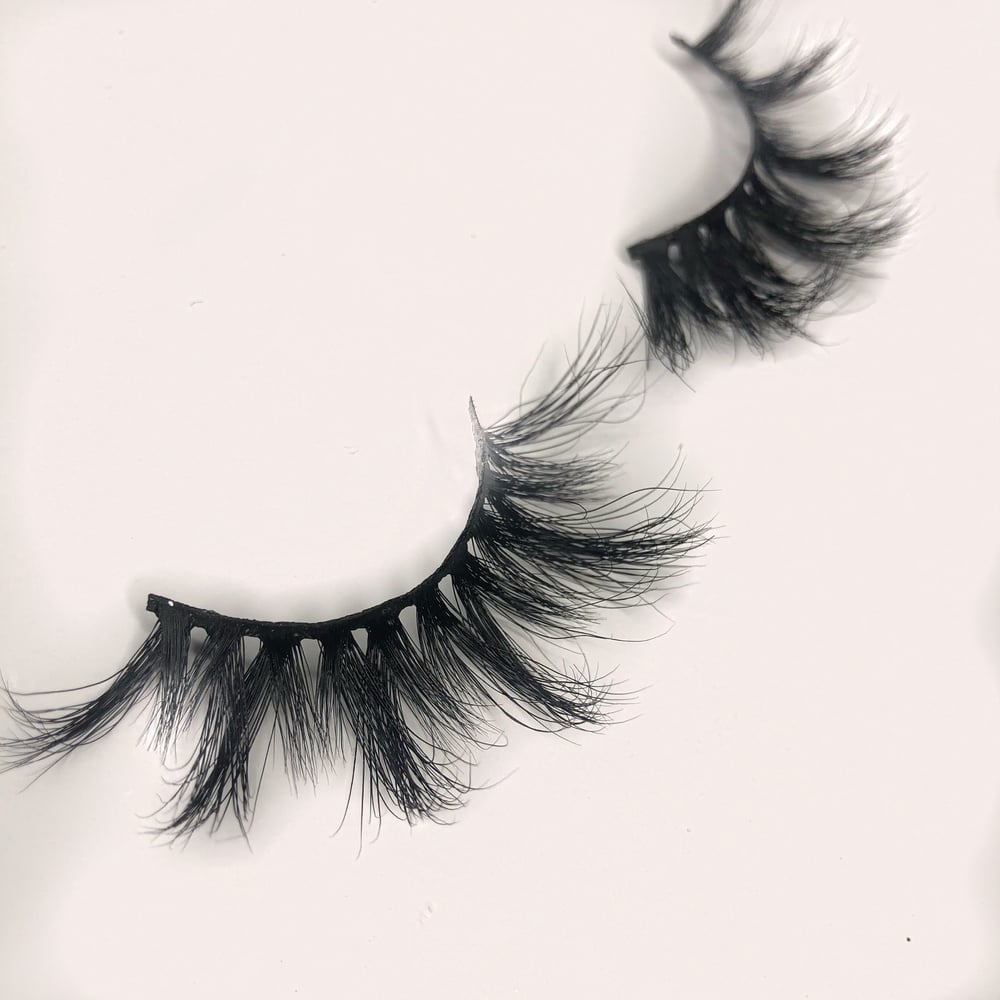 Image of EYECANDY mink Lashes