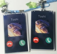Toshi Phone Call charm