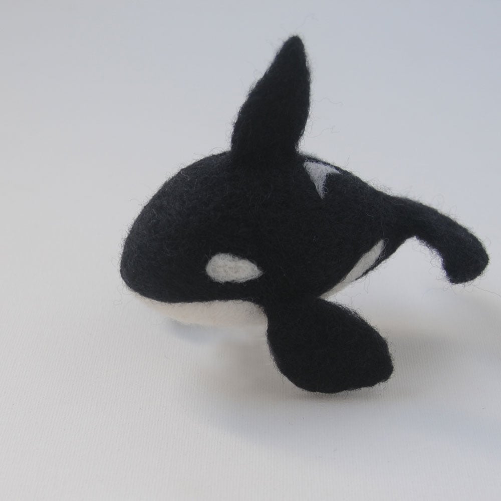 Orca Whale - Needle Felting Kit