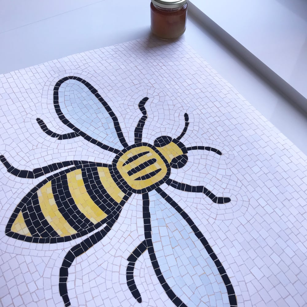 Image of MANCHESTER BEE ART PRINT - SIZE LARGE - 50 CM SQUARE