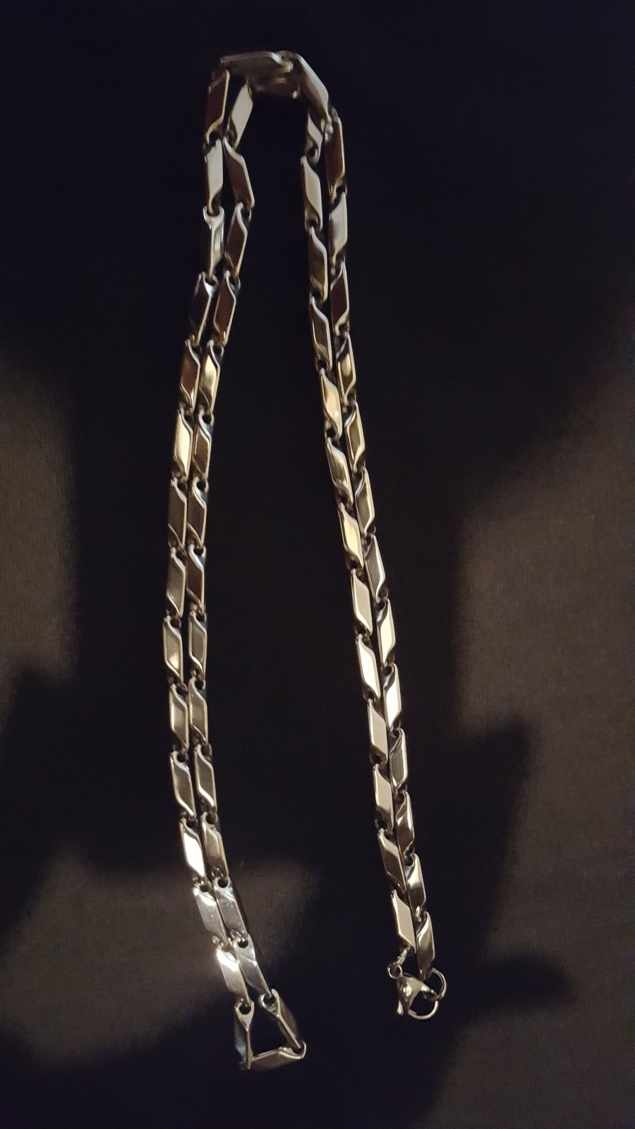 Image of CHAINS 30"