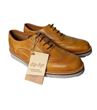 Image 1 of Mens Clarks Brogues Shoes Dip Dye Cognac Leather UK Size 7 G Unworn in Box