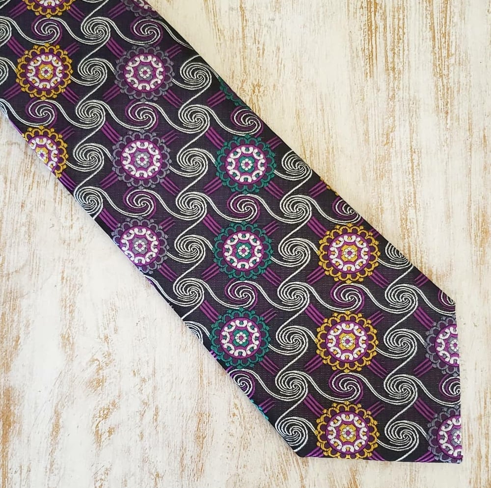 Image of POSH PURPLE NECKTIE