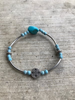 Image of Dainty turquoise 