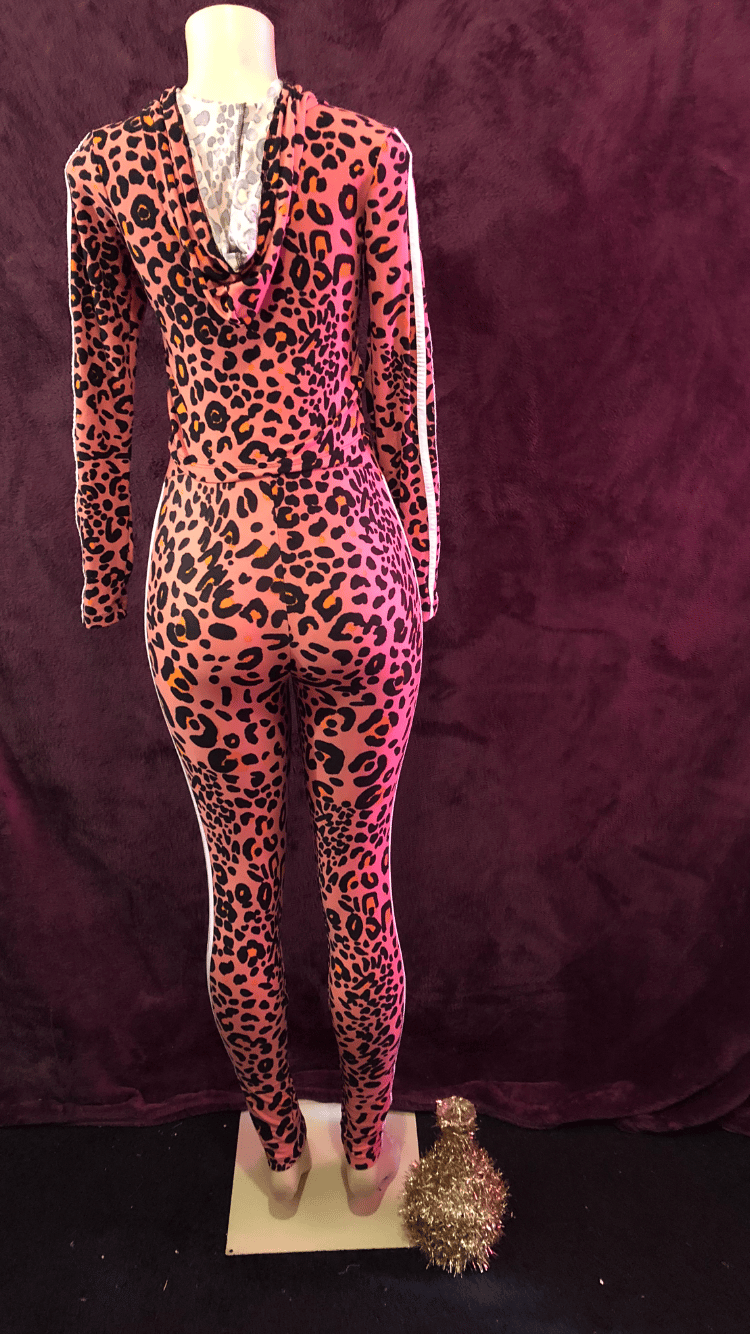 Image of Coral coated cheetah lounge set