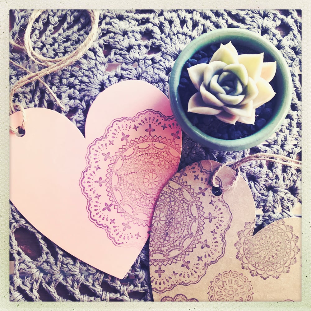 Image of heart gift tags - doily stamps