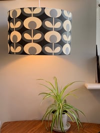Image of Orla Kiely Oval Flower Cool Grey Shade