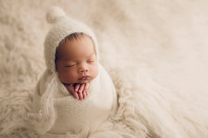 Image of Pixie Pom Pom Brushed Alpaca Bonnet