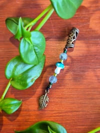 Leafy Dangle Bead with Fluorite 