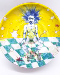 Image 2 of Pissy Plate 
