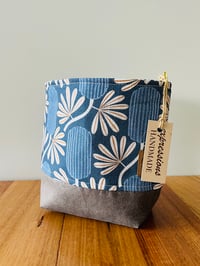 Image 4 of Storage Bag-Banksia Print