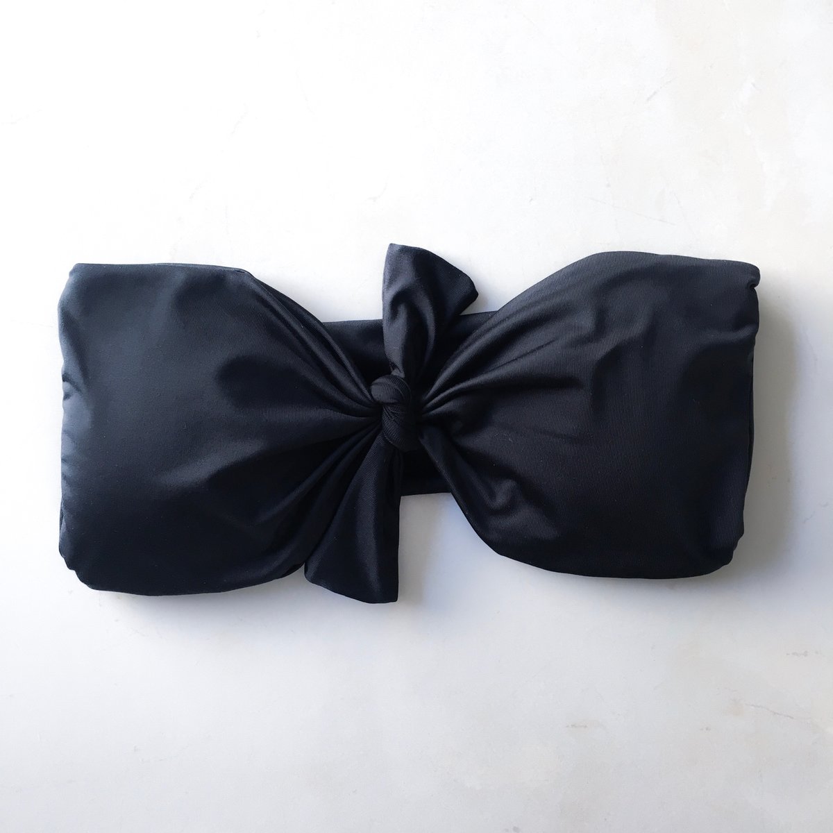 Image of KRIS TIE FRONT TOP : BLACK ON BLACK