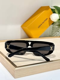 Image 7 of LV Retro Vibes