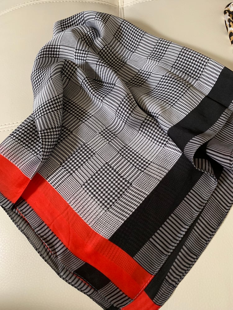 Image of Houndstooth Silk Scarf 