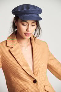 Image 2 of The Fiddler Unst. – Navy