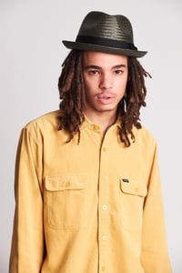 Image 3 of The Castor – Black/Gold