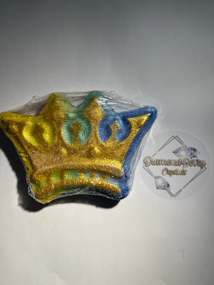 Image of Large crown bath bomb