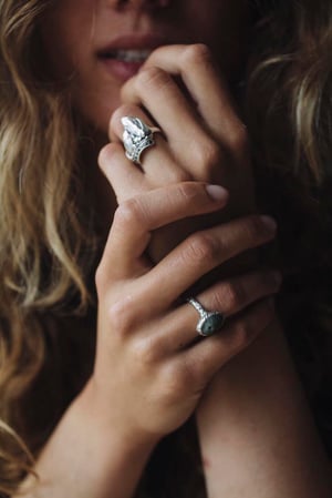 Image of Small Lanperna ring with black spinels