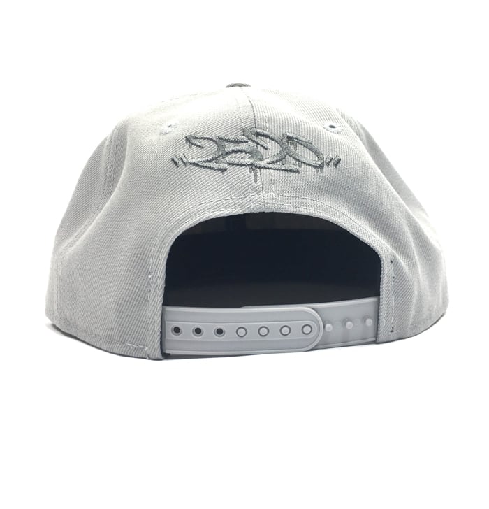 Image of 2520 X NEW ERA NEW NEW YORK (3D) 9FIFTY SNAPBACK  - GRAY