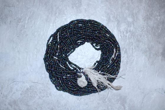 Image of Medium Metallic Tie Waistbead 
