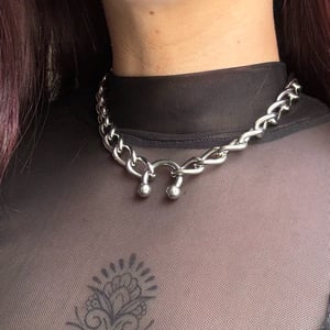 Image of Horseshoe Chunky Choker Necklace