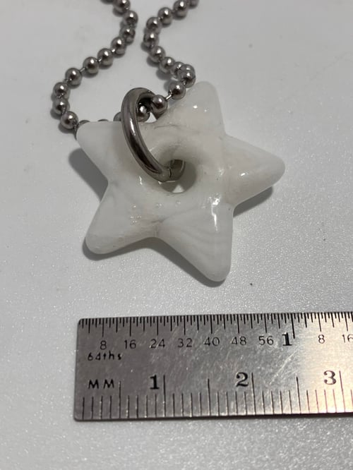 Image of glow in the dark star