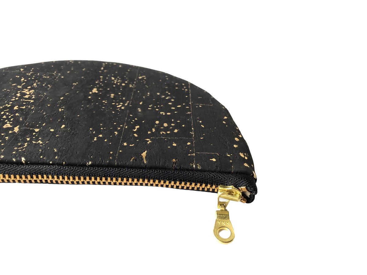 Image of Paula Clutch In Black Cork With Gold Speckles