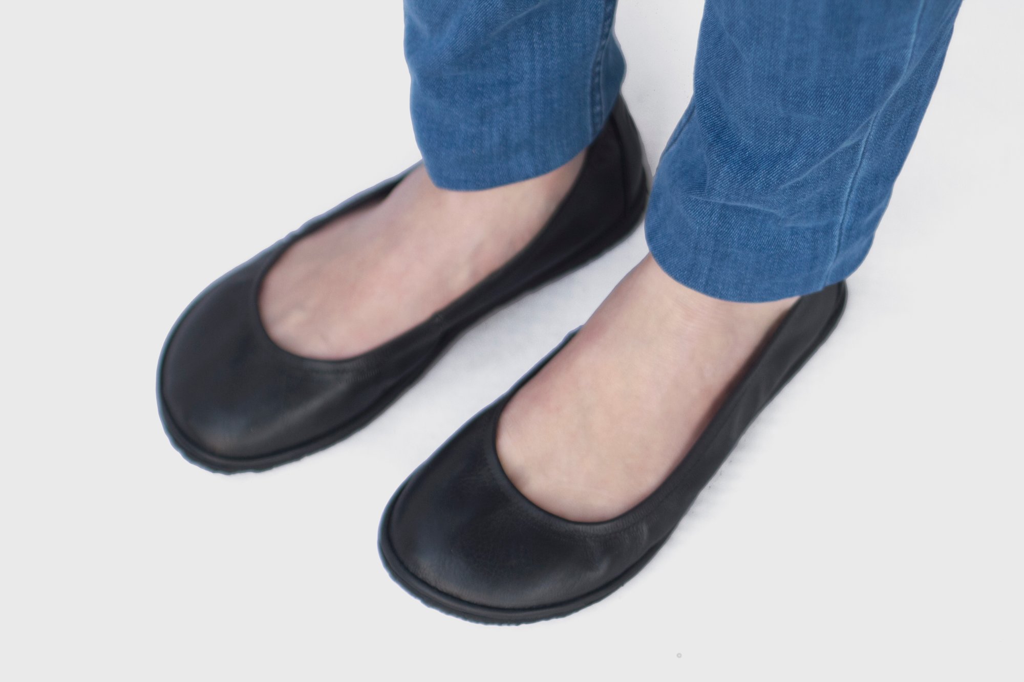 Veg-Tanned - Eko in Black Ballet flats | The Drifter Leather handmade shoes